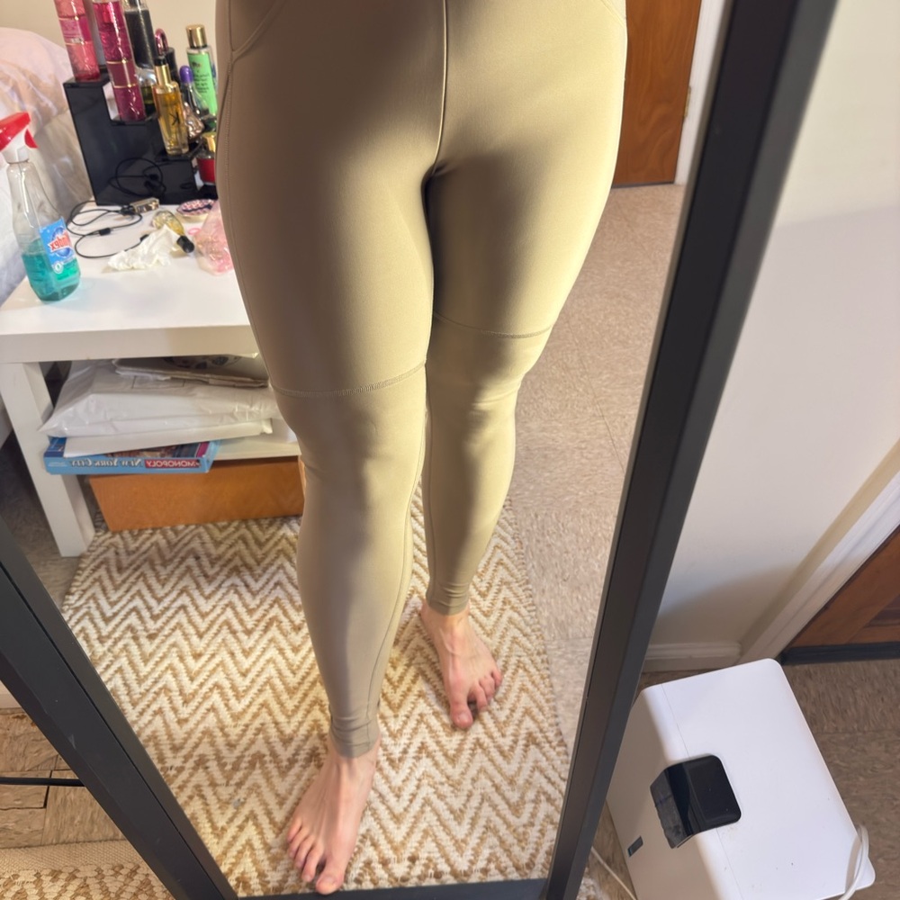 ALO Yoga Tan Airlift High-Waist 7/8 Enchanted Legging